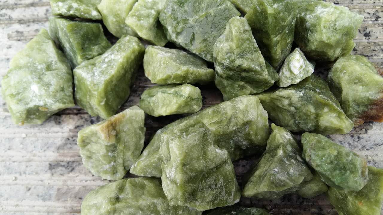 大连绿石子加工-供应丹东市优惠的丹东绿石